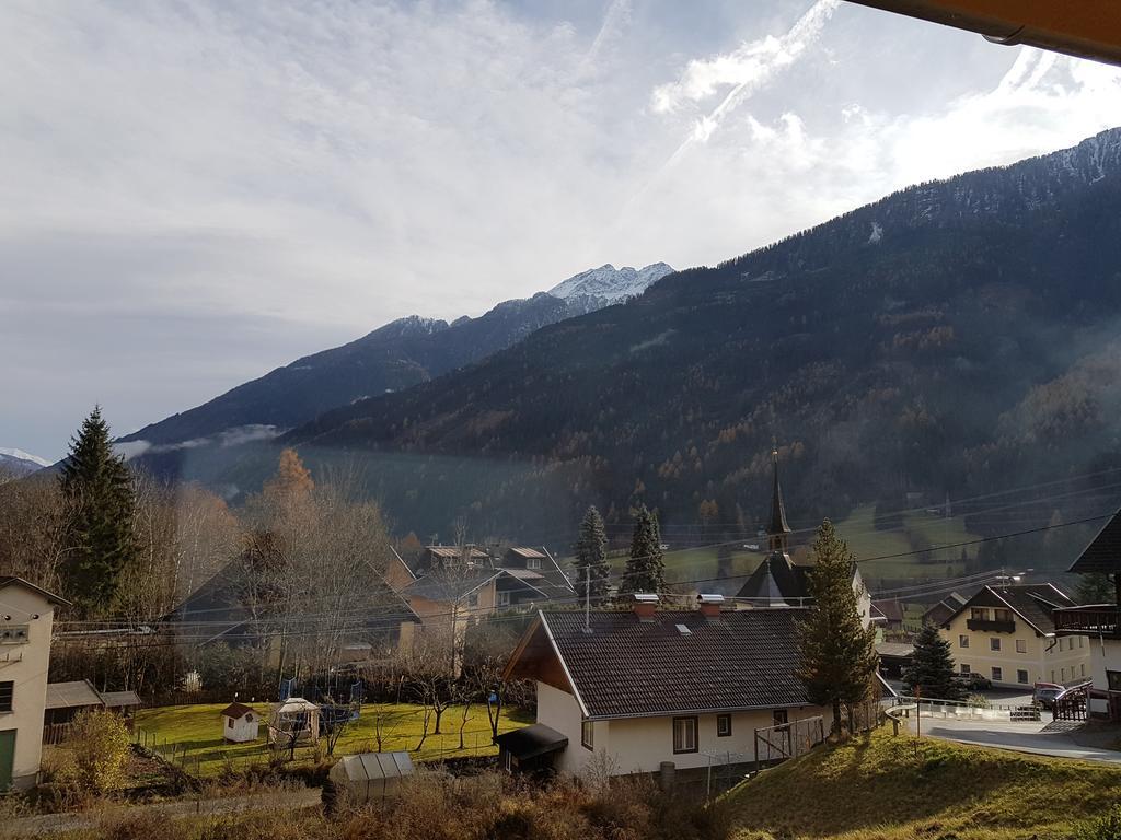 Hotel Haus Alpenblick Moelltal Flattach Esterno foto